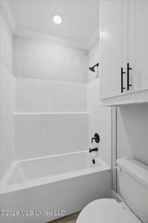 Bath - 139 Palace Xing, Flowood, MS 39232 photo 5 of 5