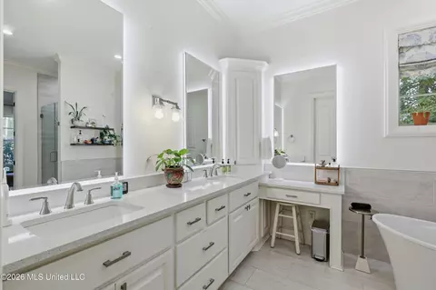 Bath - 403 Laural Ct, Madison, MS 39110 photo 6 of 7