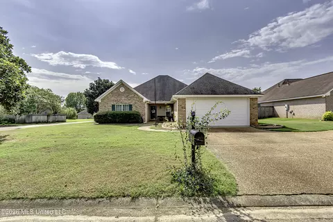 301 Patrick Farms Dr, Pearl, MS 39208
