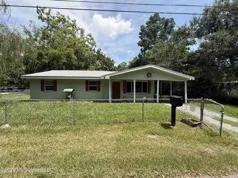 1104 Hardy Ave, Gulfport, MS 39501
