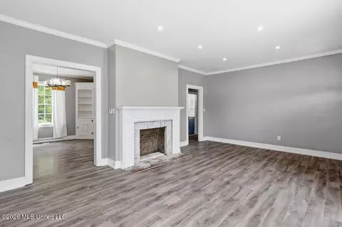 Living - 621 Eagle Ave, Jackson, MS 39206 photo 3 of 6