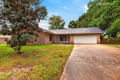 2320 Lynn Ave, Gulfport, MS 39503