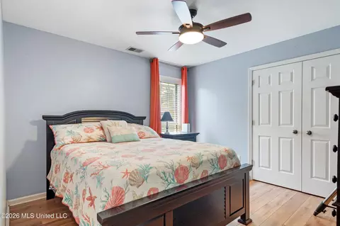 Bedroom - 2390 Hamilton Cv, Hernando, MS 38632 photo 4 of 6
