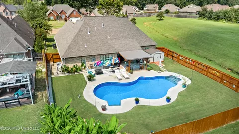 Exterior - 2390 Hamilton Cv, Hernando, MS 38632 photo 11 of 11
