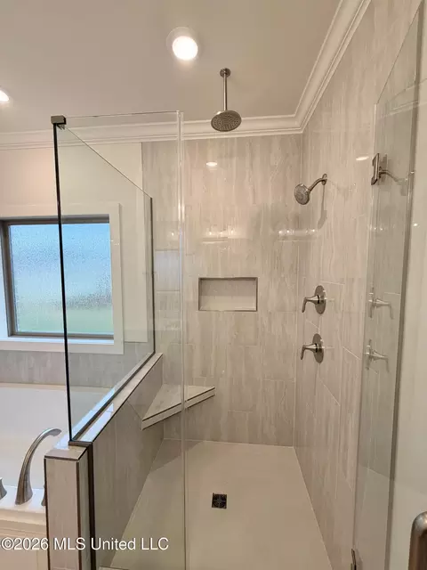 Bath - 141 Palace Xing, Flowood, MS 39232 photo 1 of 3
