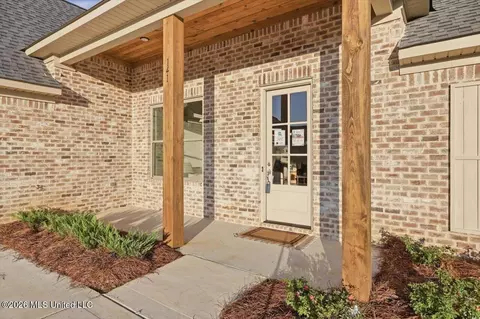Exterior - 141 Palace Xing, Flowood, MS 39232 photo 6 of 10