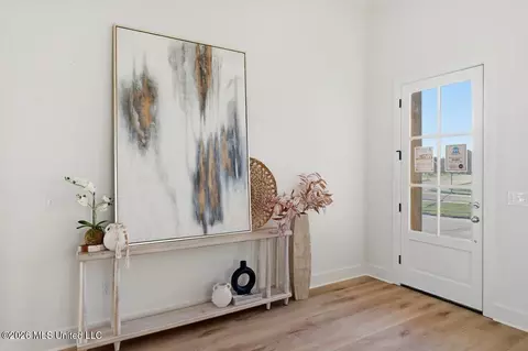 Entry Way - 141 Palace Xing, Flowood, MS 39232 photo 1 of 4