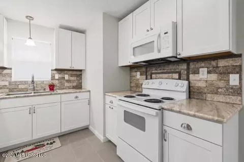 Kitchen - 152 Bexley Rd, Lucedale, MS 39452 photo 2 of 3