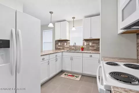 Kitchen - 152 Bexley Rd, Lucedale, MS 39452 photo 3 of 3