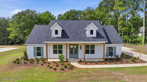 Exterior - 928 Mullican Rd, Florence, MS 39073 photo 11 of 13