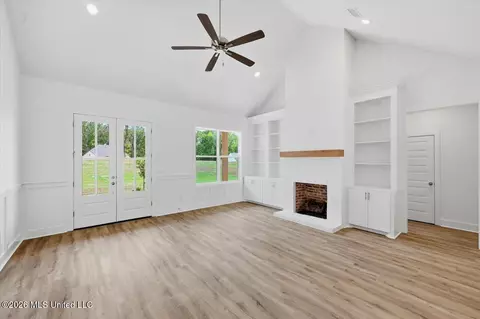 Living - 928 Mullican Rd, Florence, MS 39073 photo 3 of 3