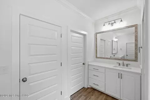 Entry Way - 928 Mullican Rd, Florence, MS 39073 photo 2 of 2