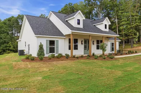Exterior - 928 Mullican Rd, Florence, MS 39073 photo 2 of 13