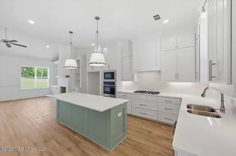 Kitchen - 928 Mullican Rd, Florence, MS 39073 photo 2 of 3