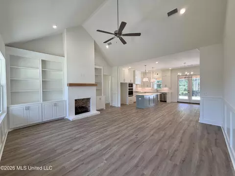 Living - 928 Mullican Rd, Florence, MS 39073 photo 1 of 5