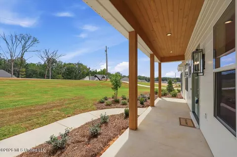 Exterior - 928 Mullican Rd, Florence, MS 39073 photo 5 of 13
