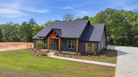 Exterior - 934 Mullican Rd, Florence, MS 39073 photo 12 of 13