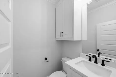 Bath - 934 Mullican Rd, Florence, MS 39073 photo 1 of 7