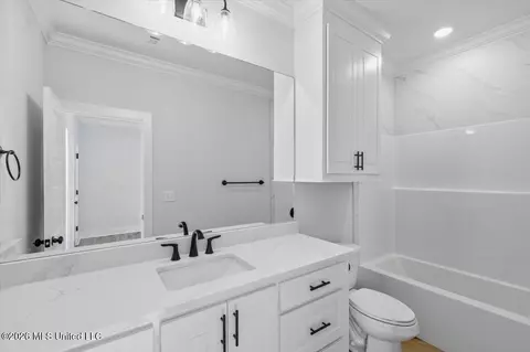 Bath - 934 Mullican Rd, Florence, MS 39073 photo 7 of 7