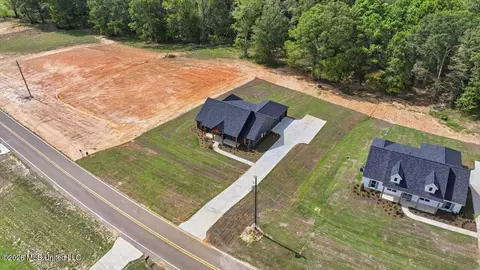 View/Area - 934 Mullican Rd, Florence, MS 39073 photo 2 of 18