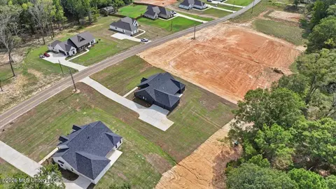 View/Area - 934 Mullican Rd, Florence, MS 39073 photo 15 of 18
