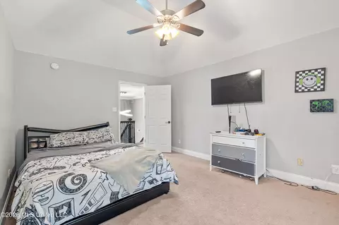 Bedroom - 3903 Misty Oaks Ln, Nesbit, MS 38651 photo 8 of 9