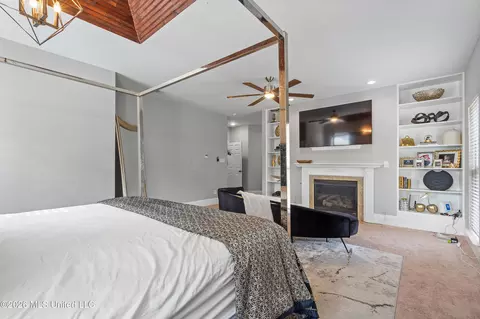 Bedroom - 3903 Misty Oaks Ln, Nesbit, MS 38651 photo 4 of 9