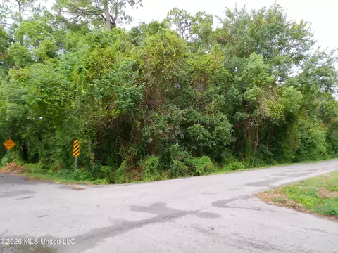 7 Th Ave, Gulfport, MS 39501