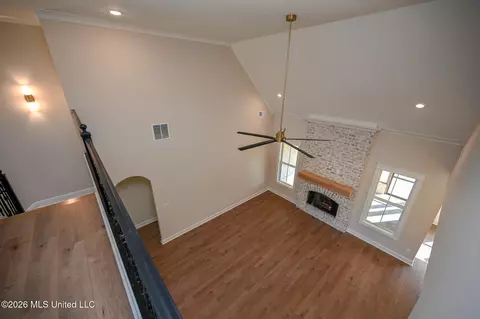 Living - 124 Oakworth Dr, Hernando, MS 38632 photo 5 of 5