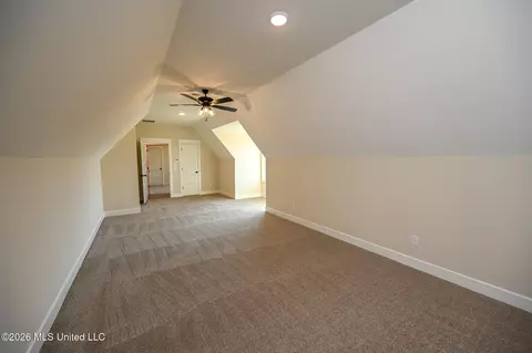 Bedroom - 124 Oakworth Dr, Hernando, MS 38632 photo 3 of 6