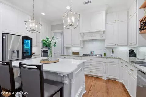 Kitchen - 116 Wingtip Cv, Madison, MS 39110 photo 2 of 4