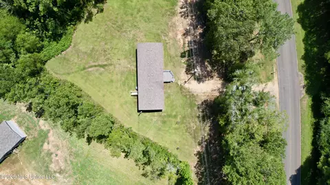 View/Area - 1206 Quinlivan Rd, Mccomb, MS 39648 photo 1 of 2
