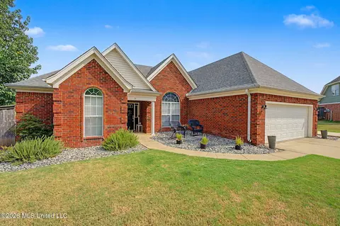 Exterior - 74 Lyla Cv, Hernando, MS 38632 photo 2 of 6