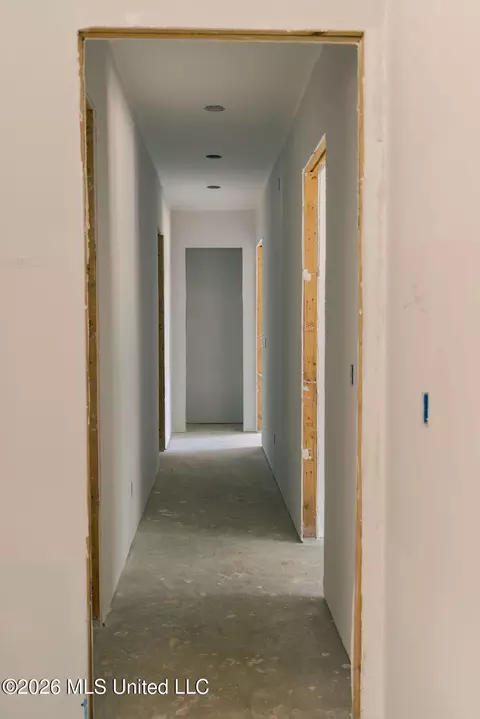 Entry Way - 1582 Ella Cv, Hernando, MS 38632 photo 4 of 4