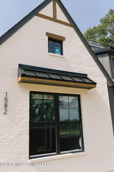 Exterior - 1582 Ella Cv, Hernando, MS 38632 photo 4 of 25