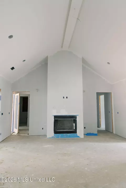 Living - 1582 Ella Cv, Hernando, MS 38632 photo 1 of 4