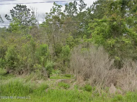 10051 W Bayou View Dr, Bay Saint Louis, MS 39520