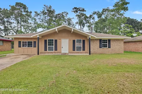150 Ben Dr, Gulfport, MS 39503