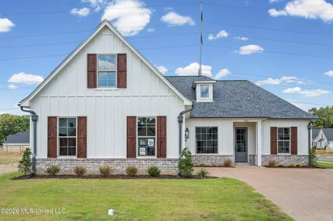 3634 Kreunen St, Nesbit, MS 38651