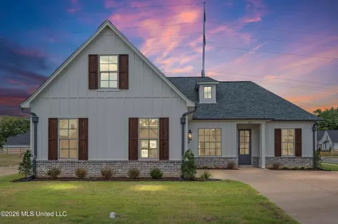 Exterior - 3634 Kreunen St, Nesbit, MS 38651 photo 2 of 3