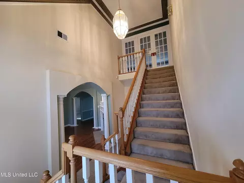 Entry Way - 13165 Coldwater Dr, Olive Branch, MS 38654 photo 5 of 7