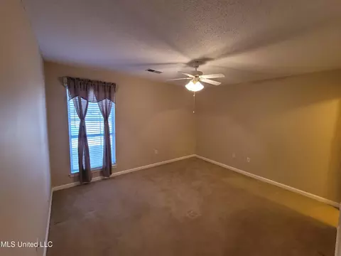 Bedroom - 13165 Coldwater Dr, Olive Branch, MS 38654 photo 4 of 5