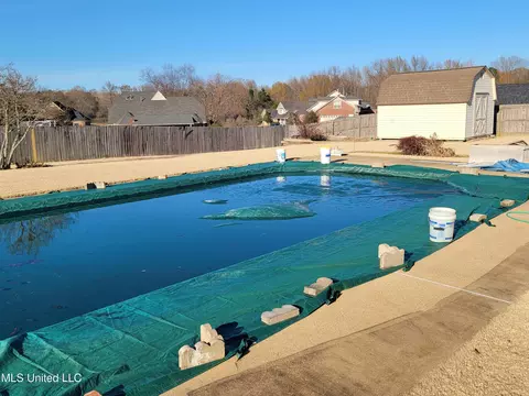 Exterior - 13165 Coldwater Dr, Olive Branch, MS 38654 photo 17 of 22