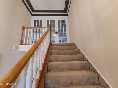 Entry Way - 13165 Coldwater Dr, Olive Branch, MS 38654 photo 6 of 7