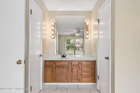 Bath - 682 Oahu St, Diamondhead, MS 39525 photo 4 of 4