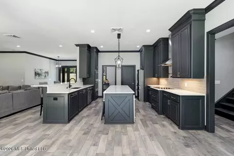 Kitchen - 113 Trails End, Flora, MS 39071 photo 2 of 4