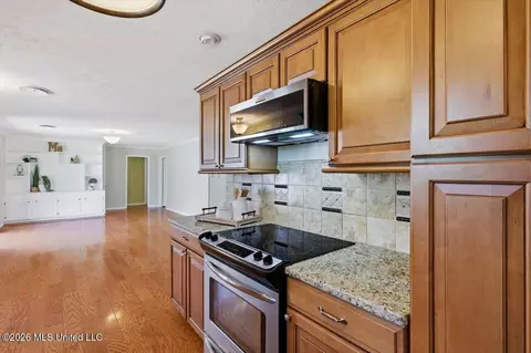 Kitchen - 5270 Telfair Pl, Jackson, MS 39206 photo 2 of 4