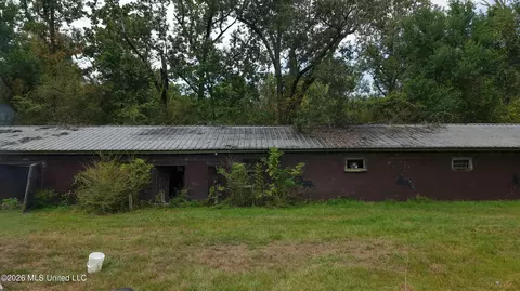 Exterior - 200 Stokes Robertson Rd, Jackson, MS 39212 photo 7 of 11