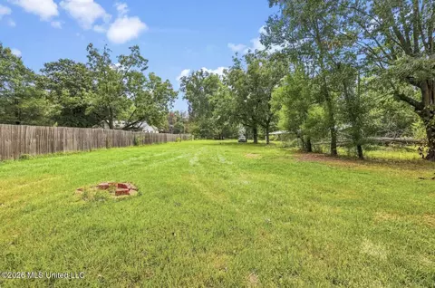 Exterior - 200 Stokes Robertson Rd, Jackson, MS 39212 photo 4 of 11