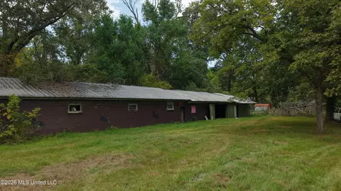 Exterior - 200 Stokes Robertson Rd, Jackson, MS 39212 photo 10 of 11